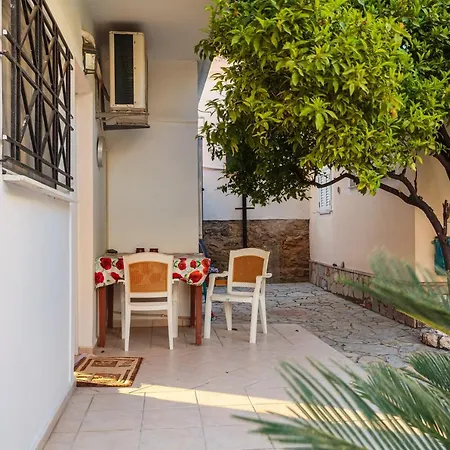 On The - Akroyali Family Apartment *