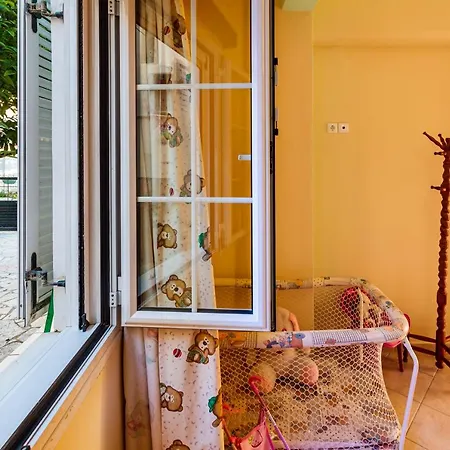 Apartment On The - Akroyali Family