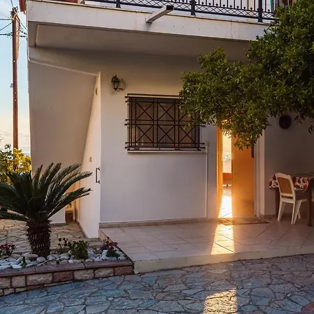 Apartment On The - Akroyali Family
